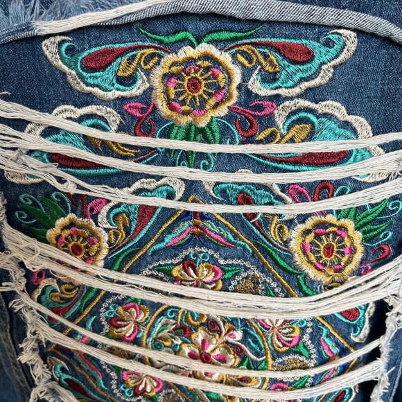 Boom Boom Jean Jacket Size Large Blue Denim Distressed Floral Embroidery Boho - Picture 7 of 12